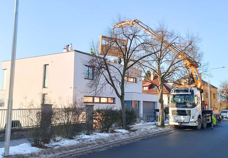 Auto s hydraulickou rukou VOLVO jeřáb